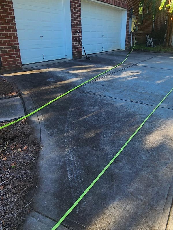 dirty driveway in Charlotte